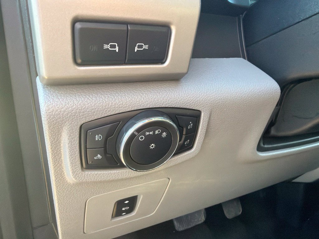 Used 2016 Ford F150 Lariat AWD/4WD image 14