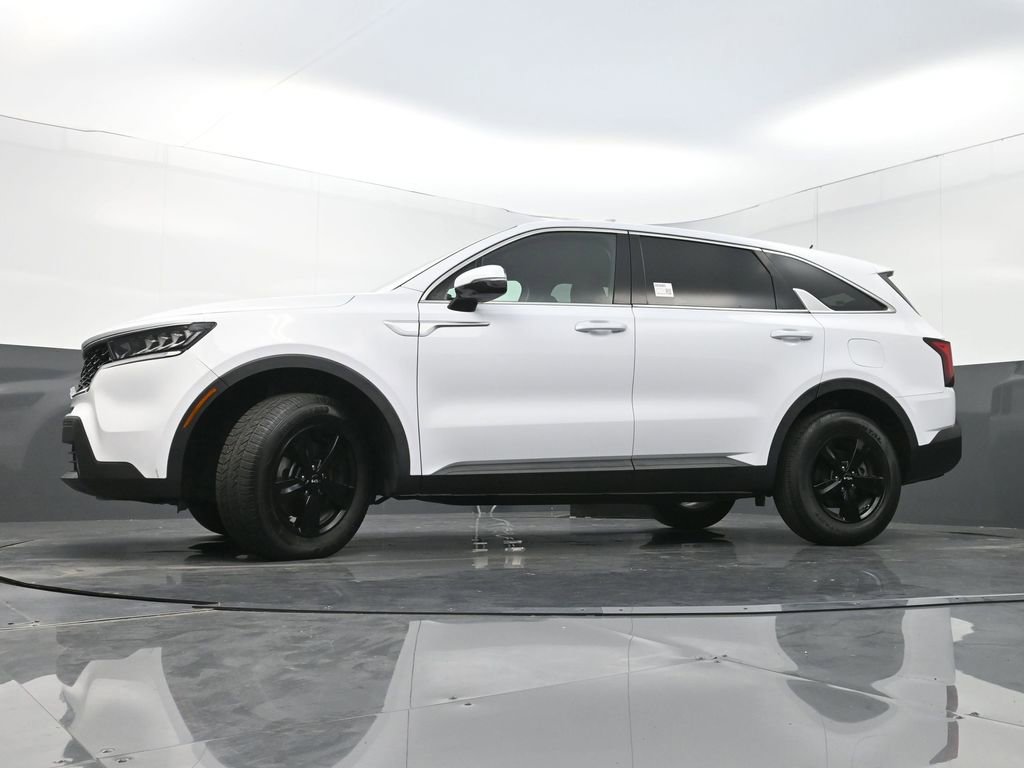 Used 2022 Kia Sorento LX image 26