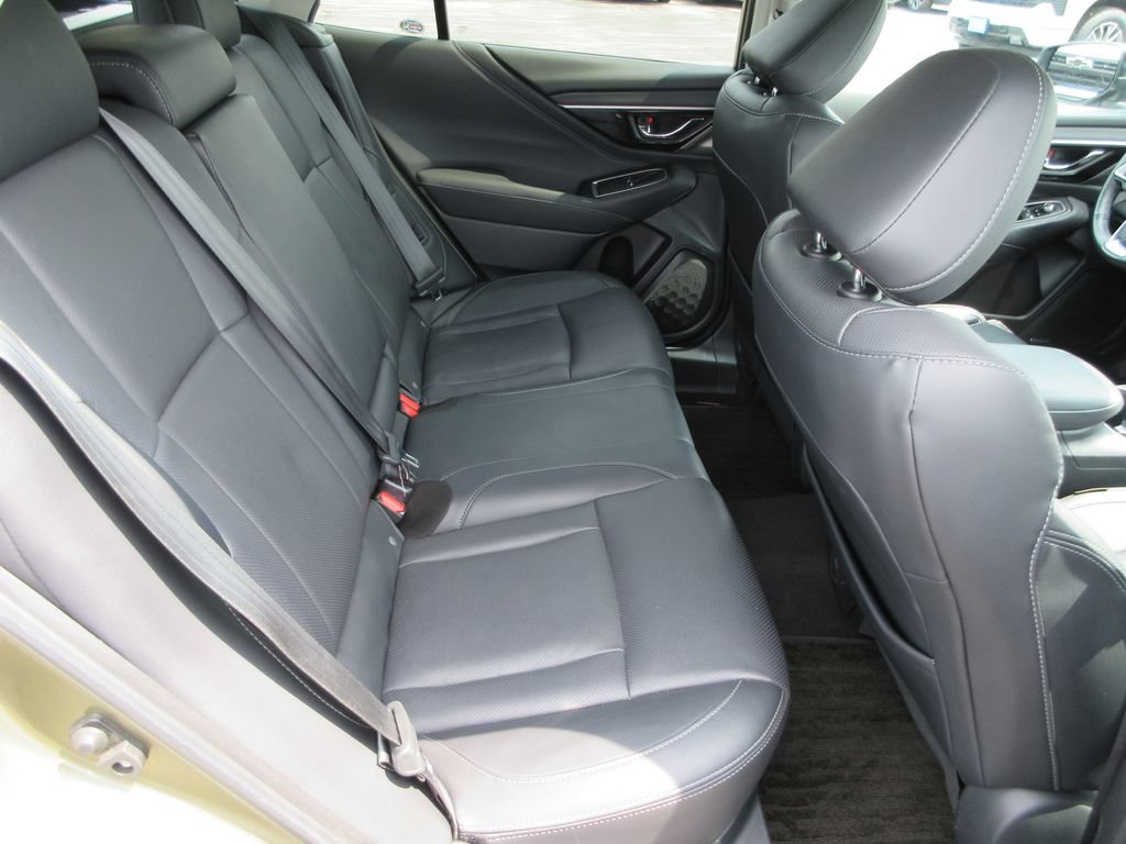 Used 2020 Subaru Outback Limited AWD/4WD image 18