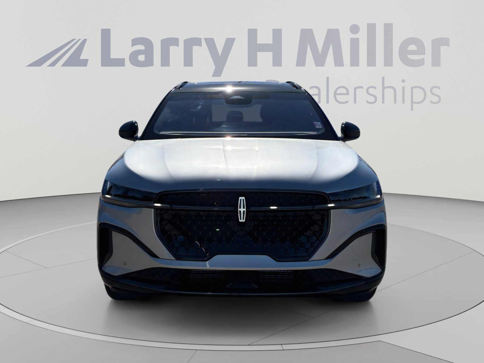 Used 2024 Lincoln Nautilus Reserve w/ Equipment Group 202A AWD/4WD image 9