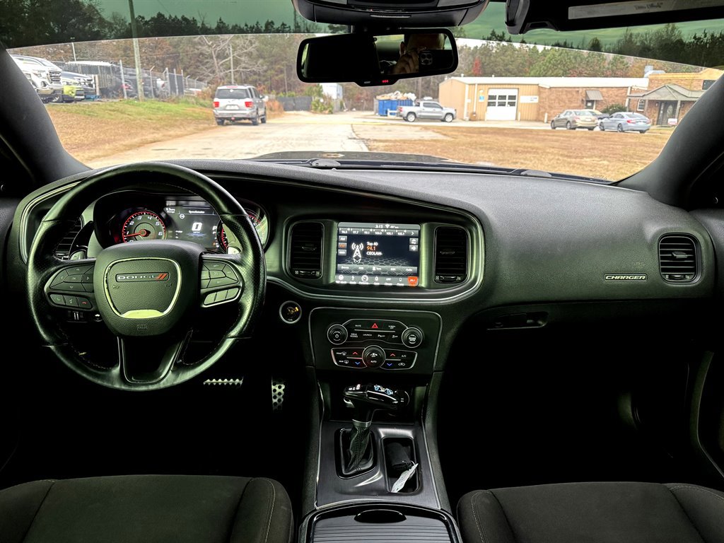 Used 2019 Dodge Charger Scat Pack w/ Stars & Stripes Edition image 14