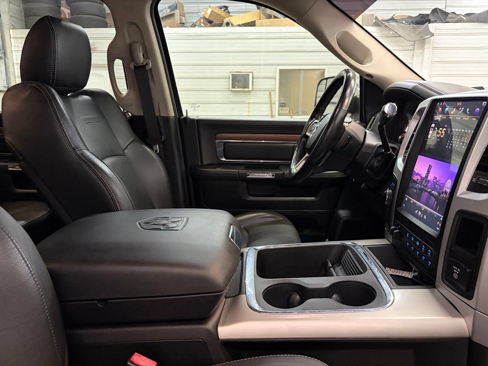 Used 2017 RAM 3500 Laramie AWD/4WD image 28