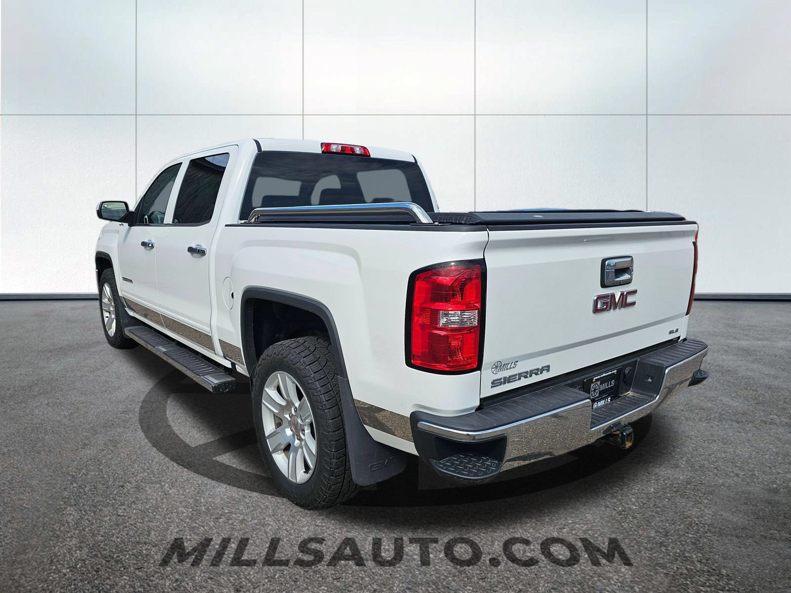 Used 2017 GMC Sierra 1500 SLE w/ SLE Value Package AWD/4WD image 9