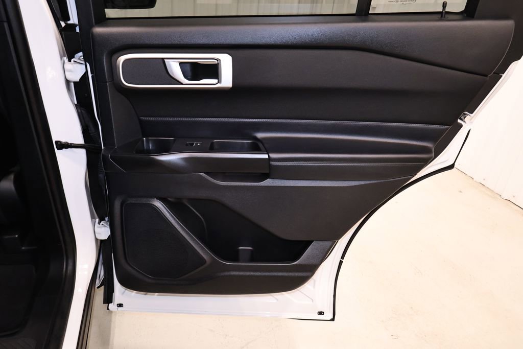Certified 2020 Ford Explorer XLT w/ Comfort Package image 19