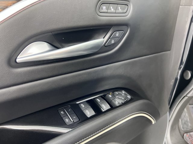 Certified 2023 Cadillac Escalade Premium Luxury AWD/4WD image 24
