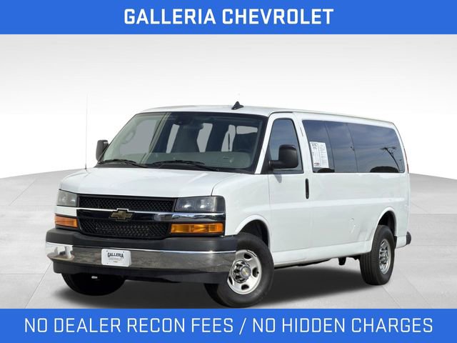 Used 2024 Chevrolet Express 3500 LT w/ LT Preferred Equipment Group RWD video 2