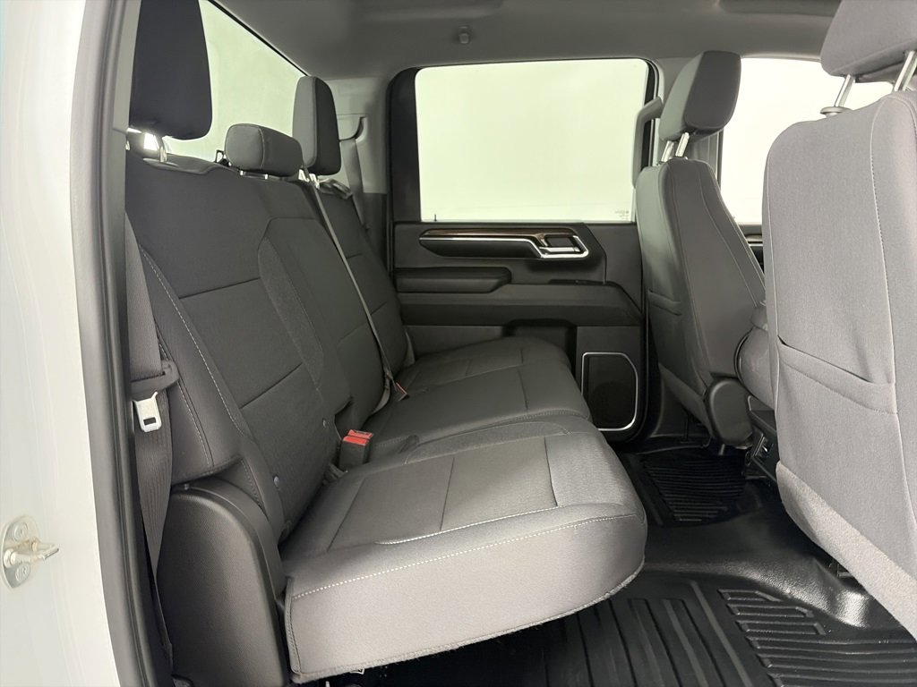 Used 2024 Chevrolet Silverado 3500 LT image 28