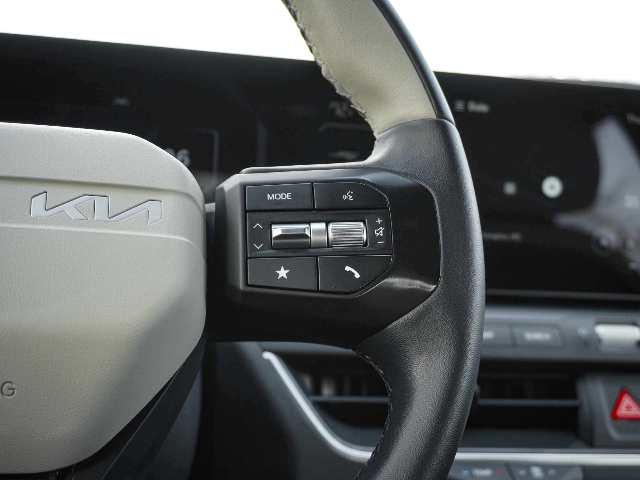 Used 2025 Kia K4 GT-Line w/ GT-Line Premium Package image 20