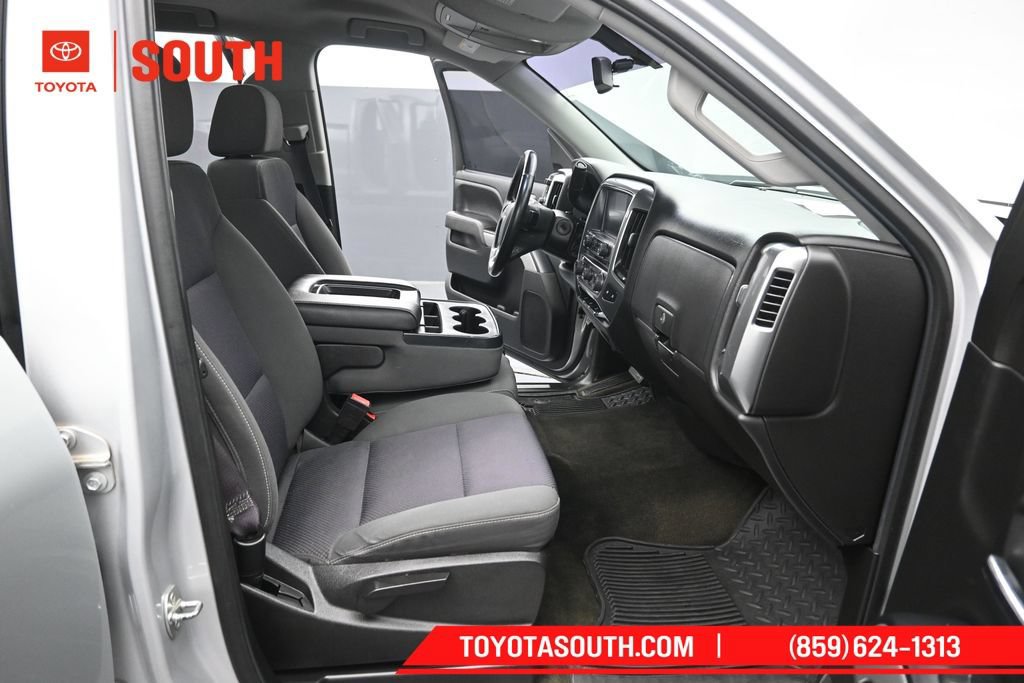 Used 2017 Chevrolet Silverado 1500 LT w/ All Star Edition AWD/4WD image 29