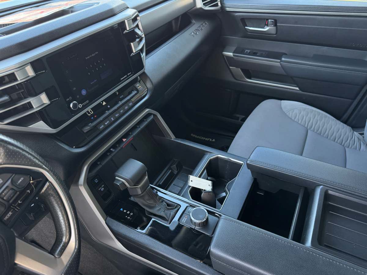 Used 2022 Toyota Tundra SR5 w/ SR5 Convenience Package RWD image 16