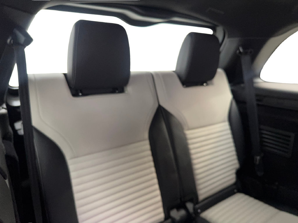 Used 2023 Land Rover Discovery S R-Dynamic AWD/4WD image 44