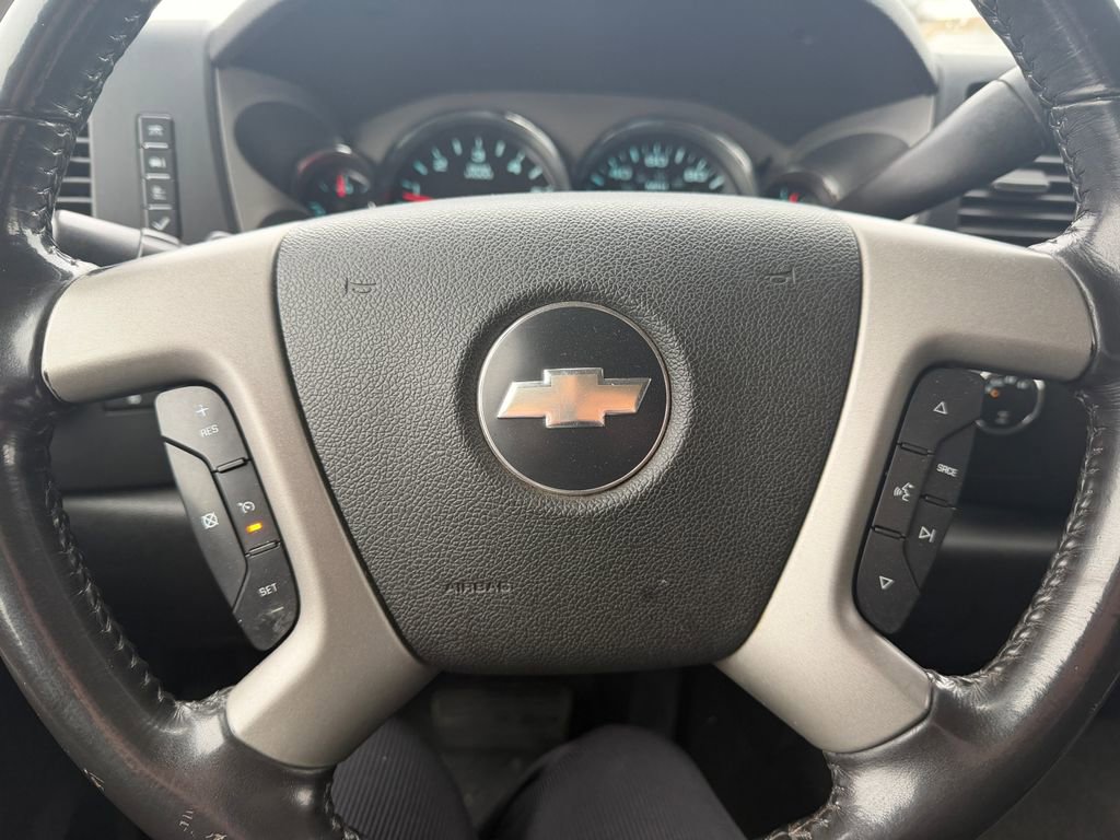 Used 2008 Chevrolet Silverado 1500 LT w/ Power Pack Plus AWD/4WD image 22
