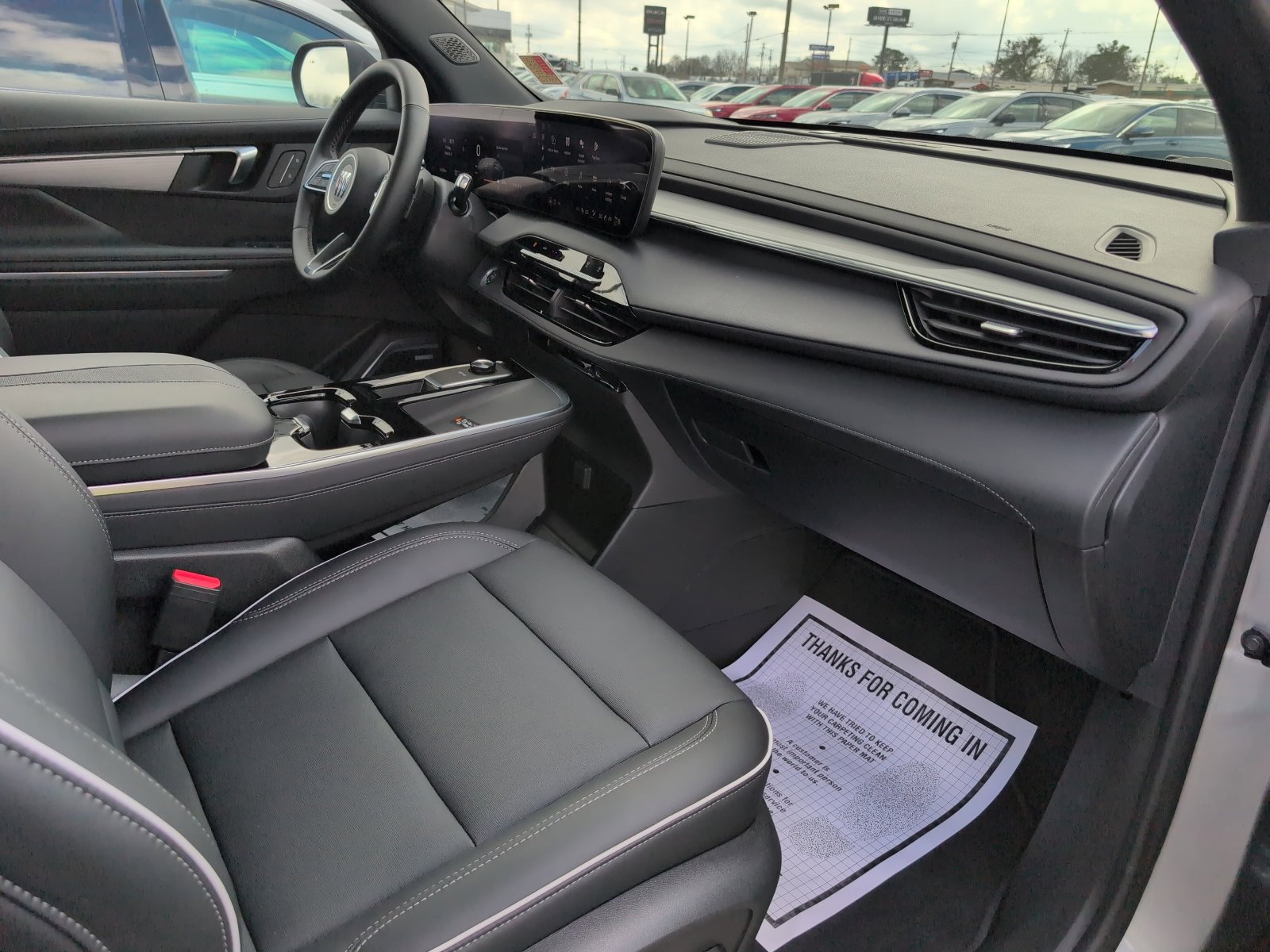 Used 2025 Buick Enclave Preferred image 9