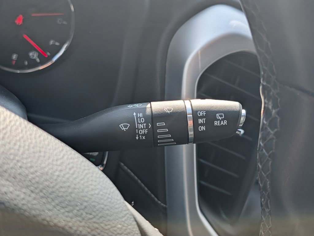 Used 2023 GMC Acadia SLT w/ Technology Package image 37