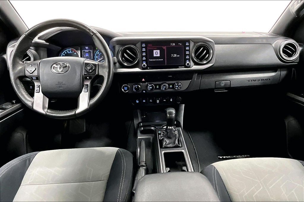 Used 2020 Toyota Tacoma TRD Sport w/ Technology Package AWD/4WD image 17