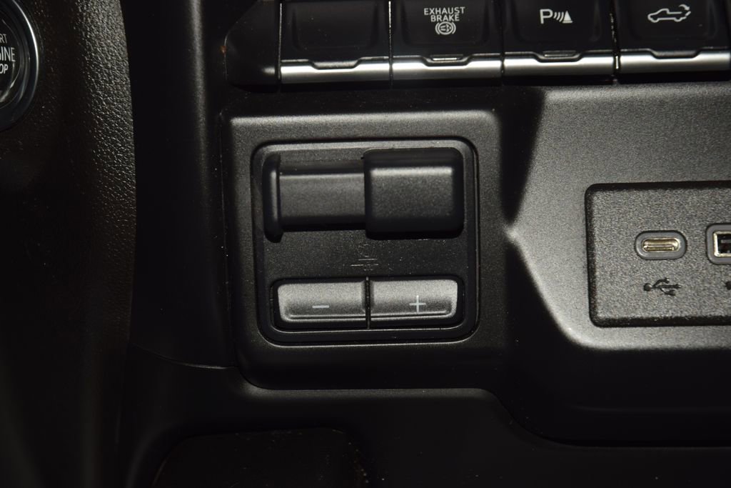 Used 2022 GMC Sierra 3500 AT4 w/ AT4 Preferred Package image 37