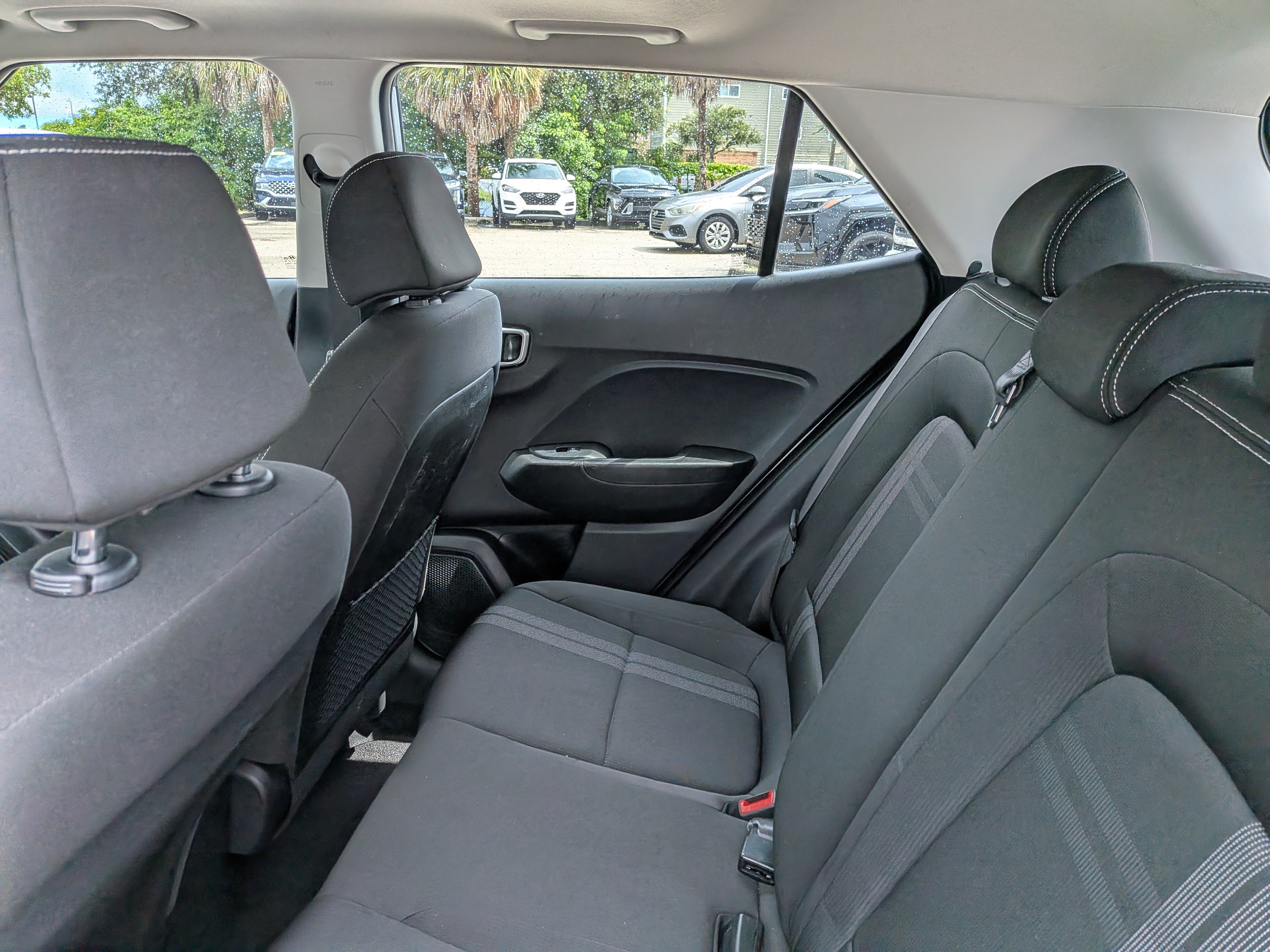 Used 2023 Hyundai Venue SEL FWD image 14