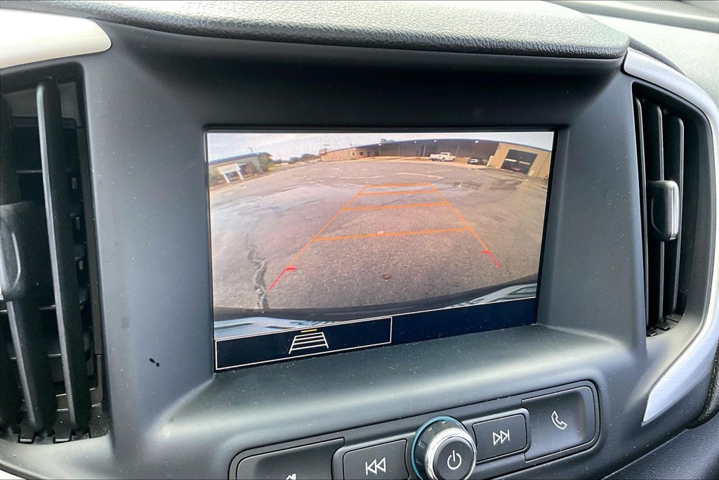 Used 2024 GMC Terrain SLE AWD/4WD image 11