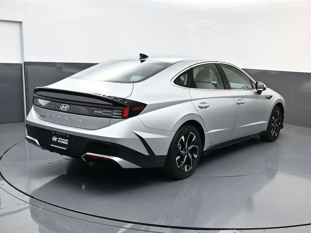Certified 2025 Hyundai Sonata SEL image 4