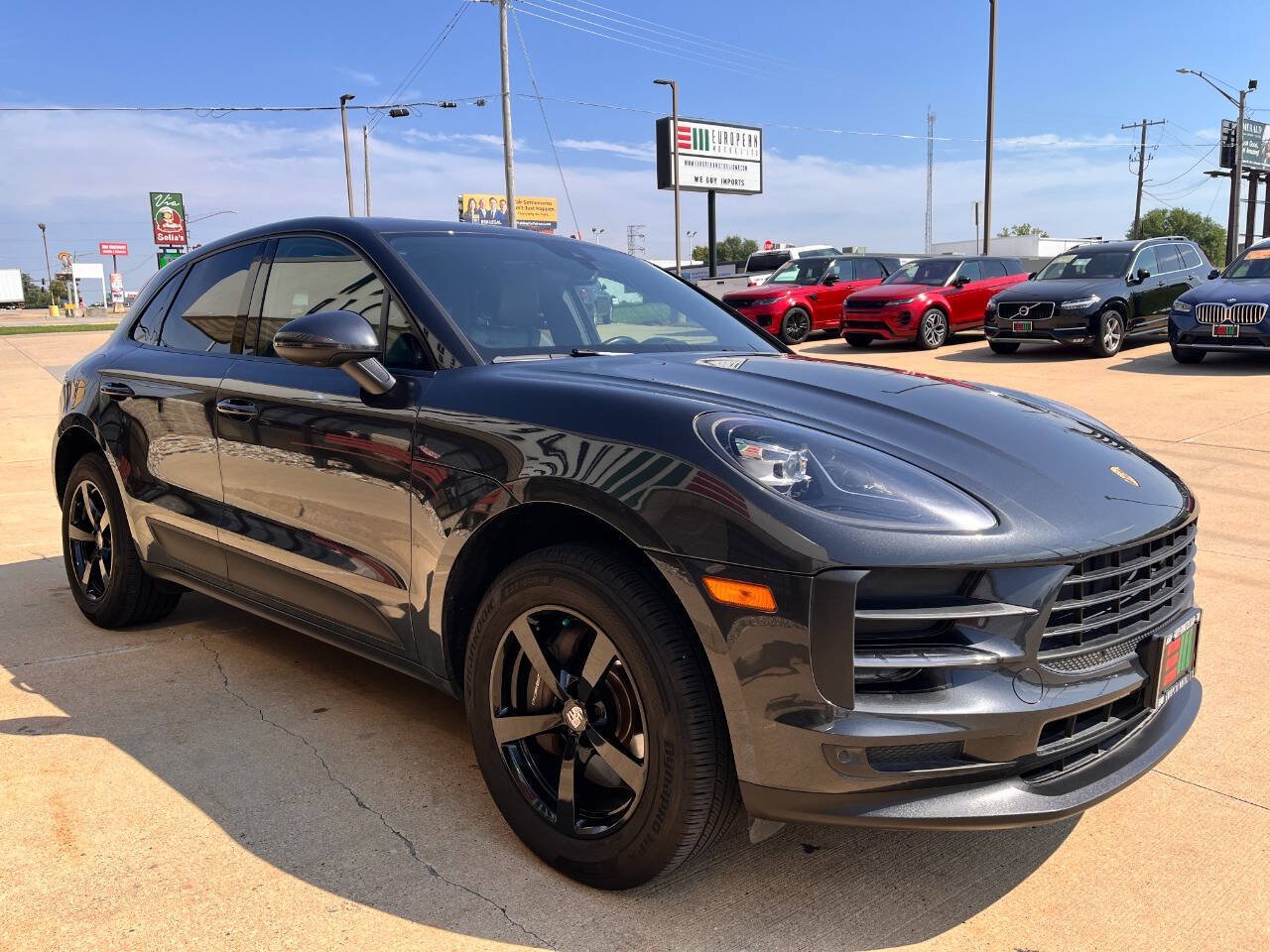 Used 2021 Porsche Macan AWD/4WD image 6