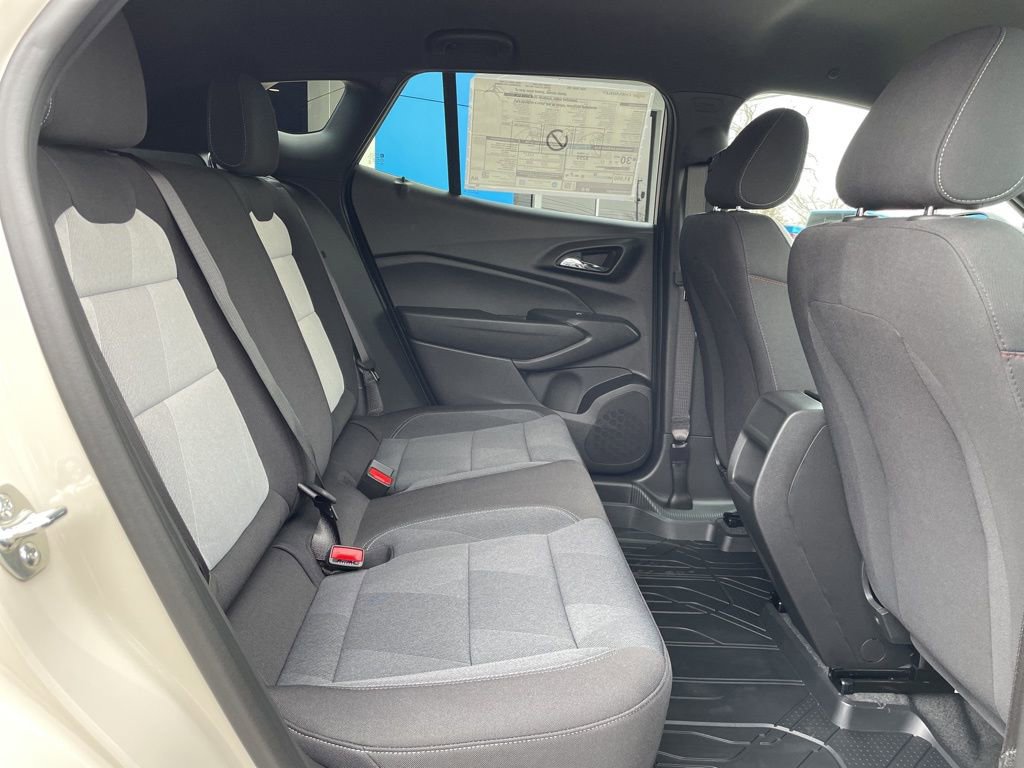 New 2026 Chevrolet Trax RS w/ Driver Confidence Package image 31