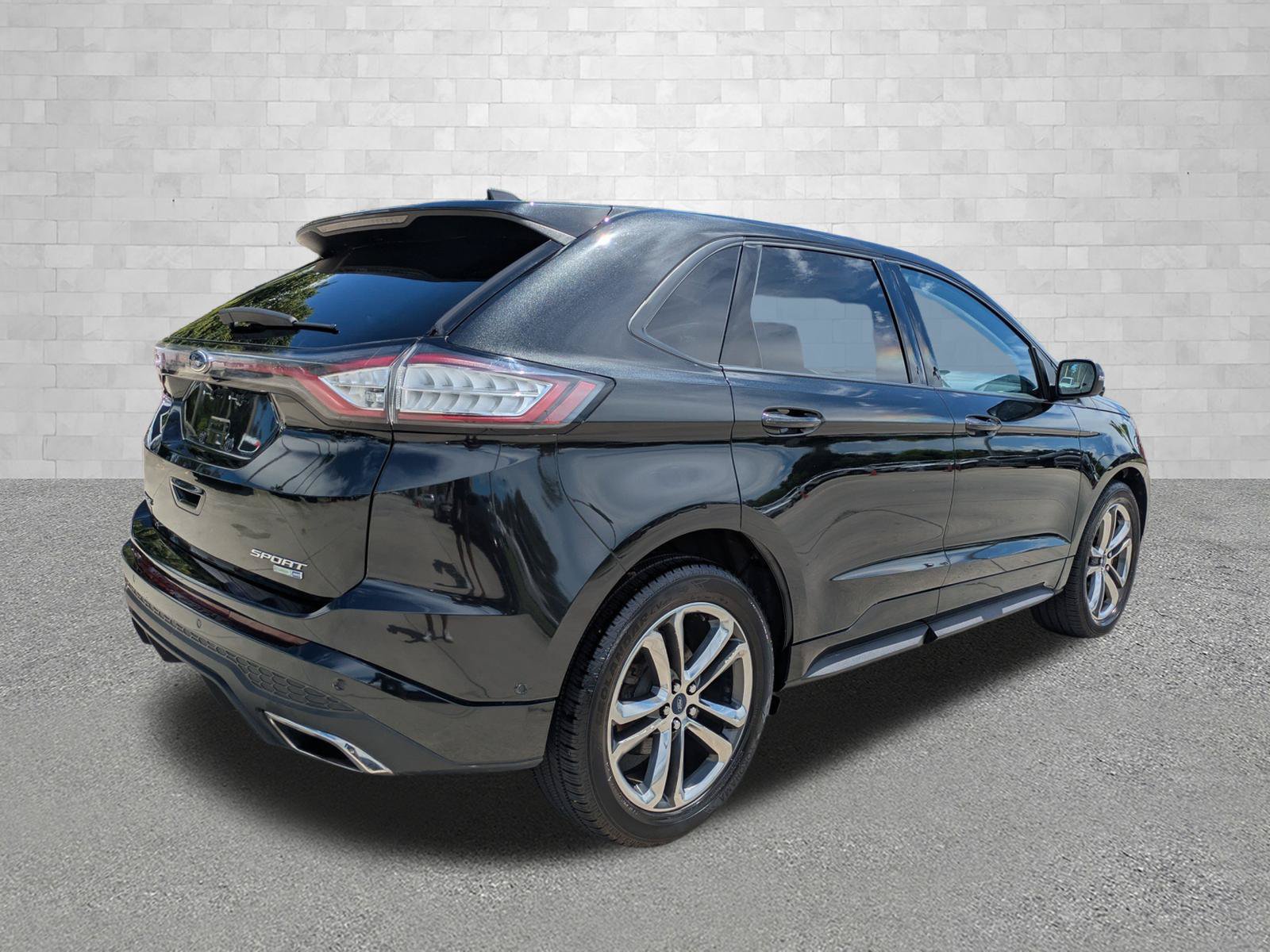 Used 2015 Ford Edge Sport w/ Equipment Group 401A AWD/4WD image 2