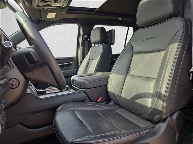 Used 2023 GMC Yukon XL Denali w/ Max Trailering Package image 15