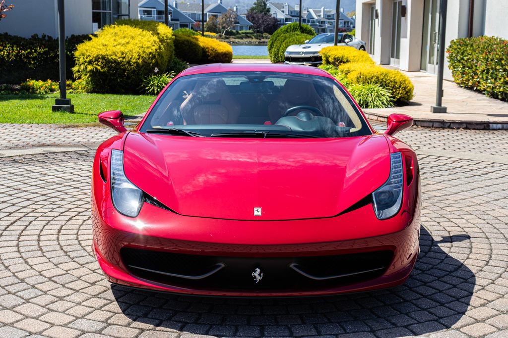 Used 2013 Ferrari 458 Italia Coupe RWD image 16