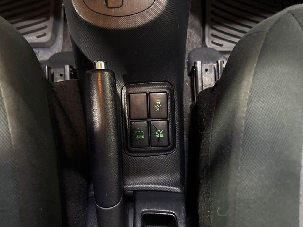 Used 2019 Toyota Prius C FWD image 22