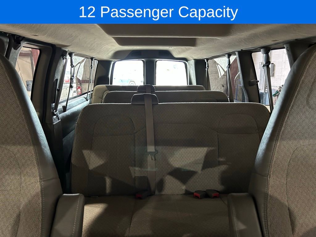 Used 2021 Chevrolet Express 3500 LS w/ Chrome Appearance Package RWD image 6