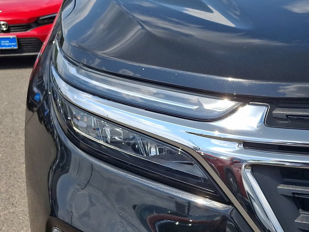 Used 2024 Chevrolet Equinox LT w/ LPO, Floor Liner Package AWD/4WD image 9