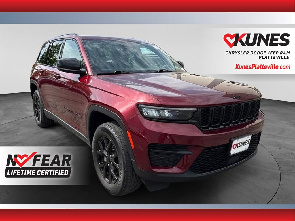Used 2024 Jeep Grand Cherokee Altitude AWD/4WD image 1