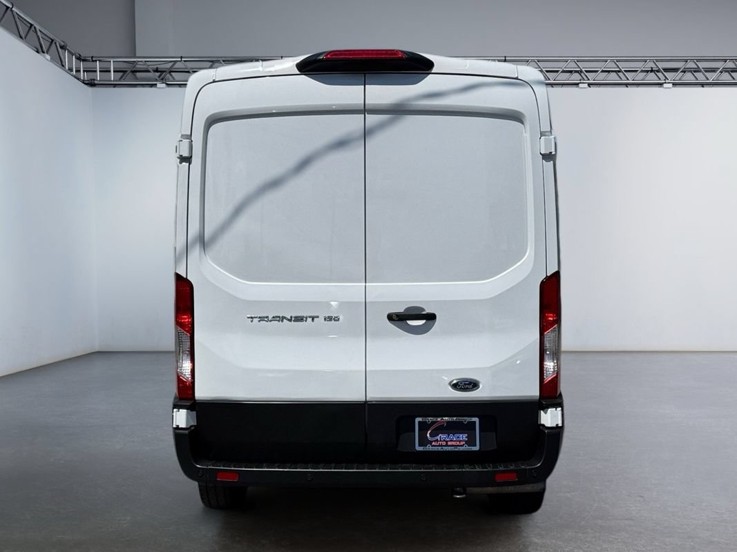 Used 2025 Ford Transit 150 148 Medium Roof AWD image 5
