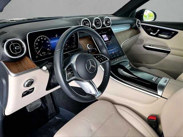 Used 2024 Mercedes-Benz GLC 300 image 14