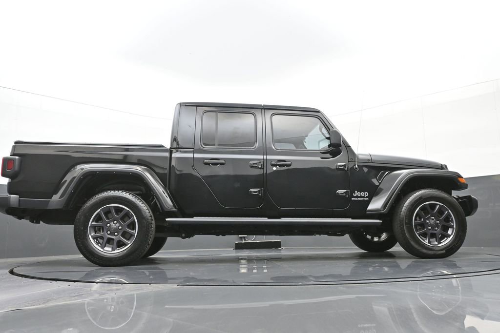 Used 2023 Jeep Gladiator Overland image 39