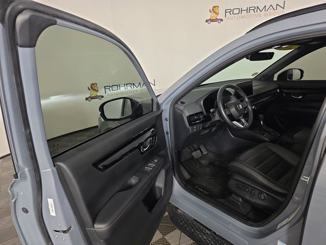 Used 2025 Honda CR-V Sport Touring image 17