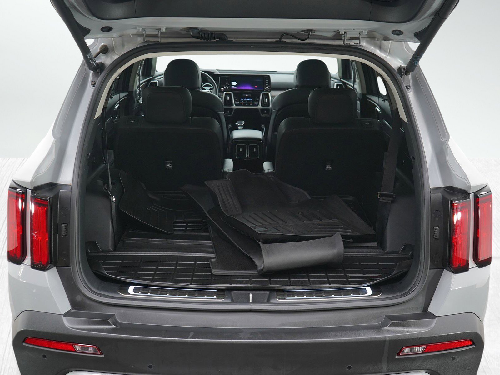 Used 2023 Kia Sorento SX Prestige image 10