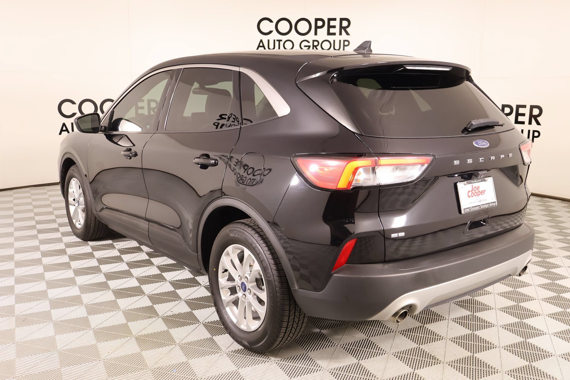 Used 2022 Ford Escape SE FWD image 21
