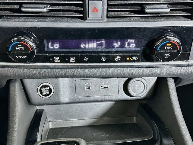 Used 2023 Nissan Rogue SV FWD image 16