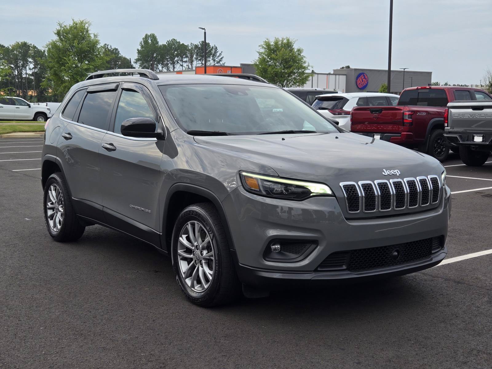 Used 2022 Jeep Cherokee Latitude Lux FWD image 4