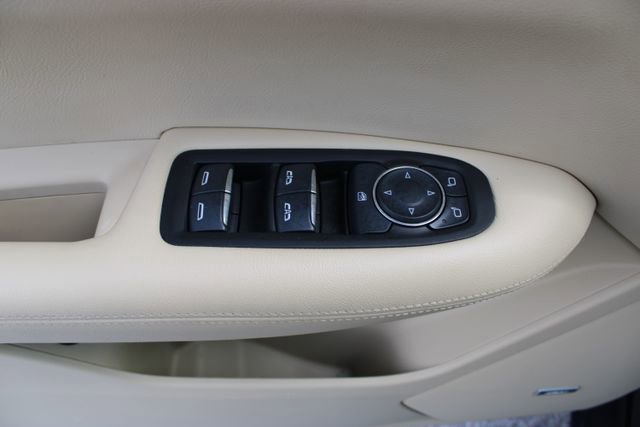 Used 2017 Cadillac XT5 FWD image 14