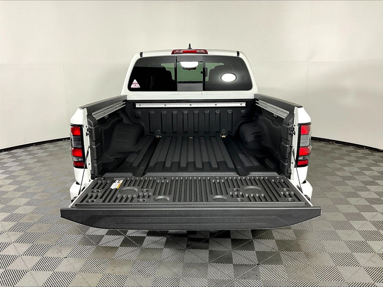 New 2026 Nissan Frontier SV w/ SV Convenience Package AWD/4WD image 21