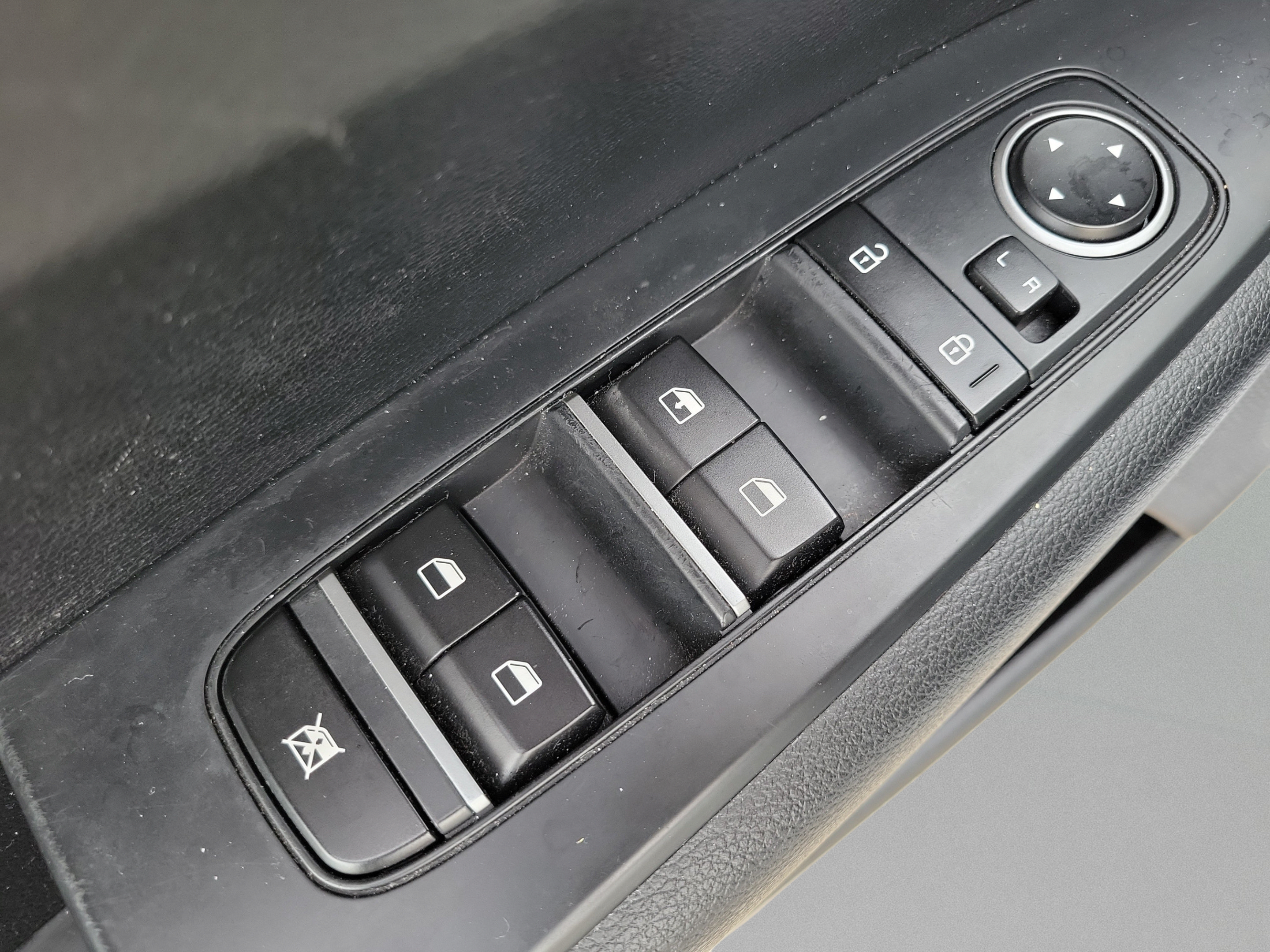 Used 2019 Kia Forte LXS FWD image 13