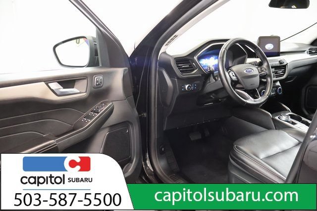 Used 2022 Ford Escape SEL w/ Technology Package FWD image 10