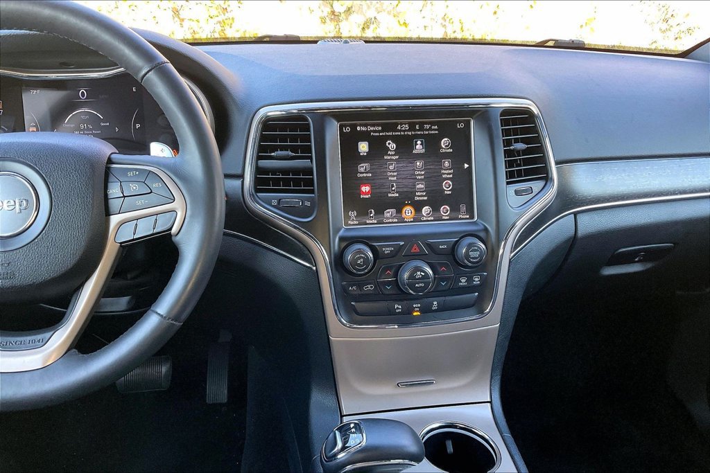 Used 2015 Jeep Grand Cherokee Limited w/ Luxury Group II AWD/4WD image 6