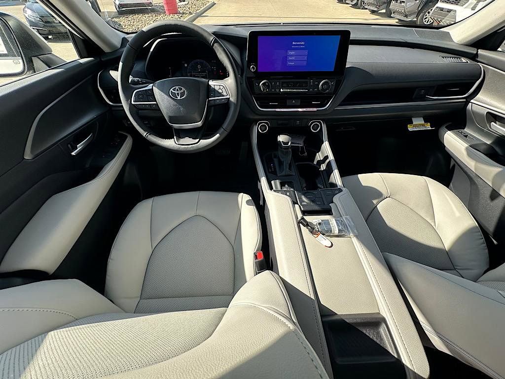 New 2026 Toyota Grand Highlander XLE AWD/4WD image 12