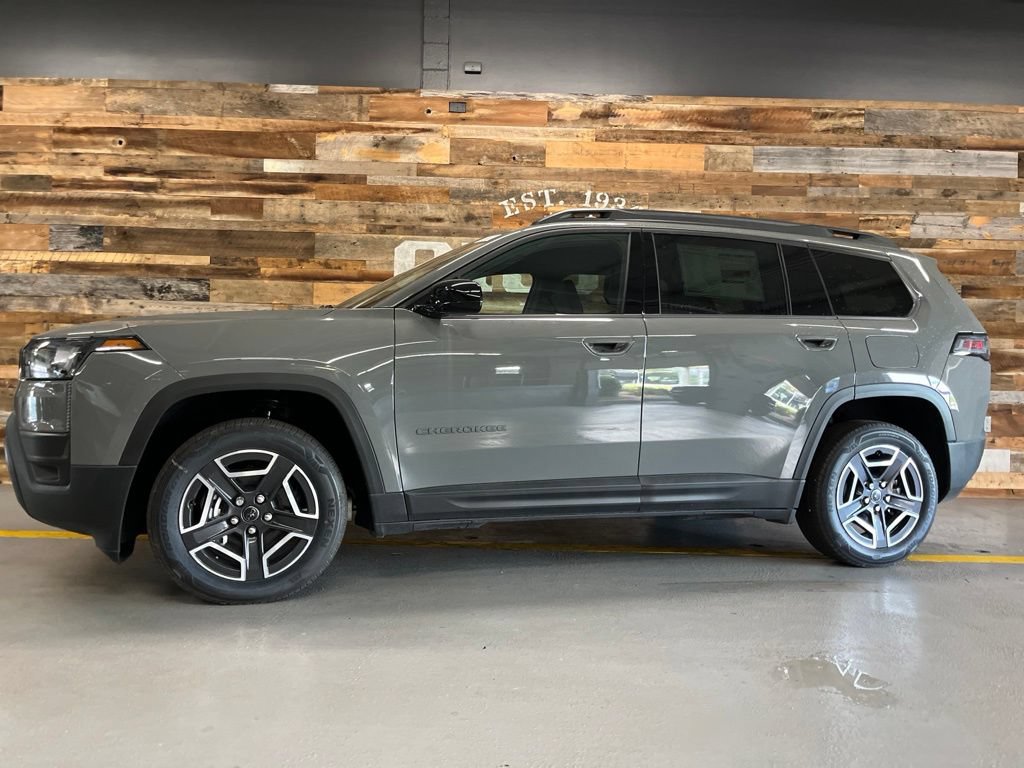 New 2026 Jeep Cherokee Laredo AWD/4WD image 17