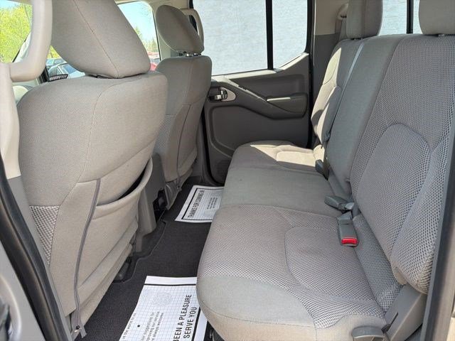 Used 2019 Nissan Frontier SV AWD/4WD image 14