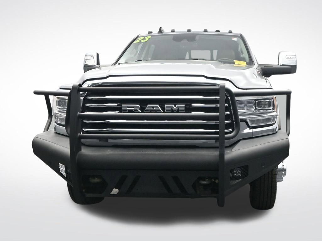 Used 2023 RAM 3500 Limited AWD/4WD image 2