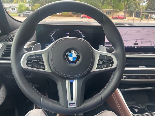 Used 2025 BMW X6 M60i w/ Executive Package image 30